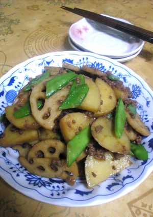レンコンとジャガイモの肉味噌炒め-レシピのメイン写真