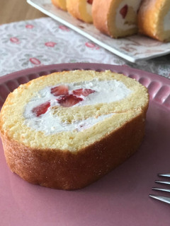 外巻きいちごロールケーキ-レシピのメイン写真