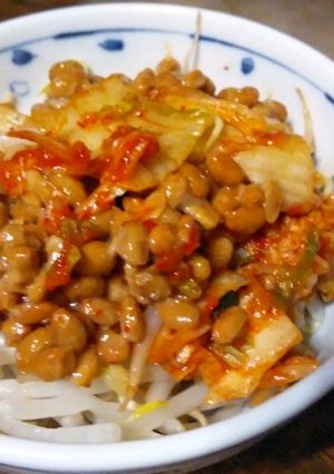レンジで５分！もやしのキムチ納豆のせ-レシピのメイン写真