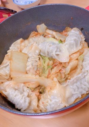 簡単♡手作り白菜キムチの餃子鍋♡-レシピのメイン写真