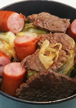 牛バラカルビとソーセージと白菜の煮込み-レシピのメイン写真