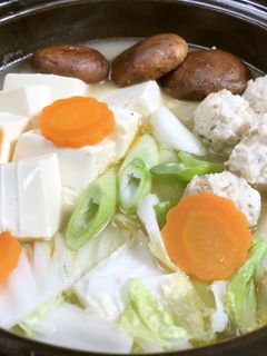 美人レシピ・鶏団子豆腐鍋-レシピのメイン写真