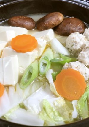 美人レシピ・鶏団子豆腐鍋-レシピのメイン写真