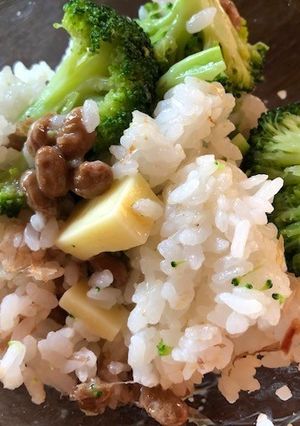 納豆とブロッコリーおかかたっぷり混ぜご飯-レシピのメイン写真