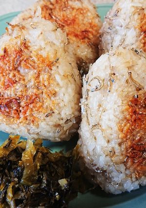 香ばしくてめちゃ旨！じゃこ入り焼おにぎり-レシピのメイン写真
