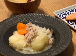 素朴な味わい！塩麹肉じゃが（無水調理）-レシピのメイン写真