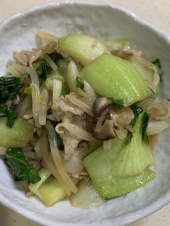 青梗菜と豚バラのオイスターソース炒め-レシピのメイン写真