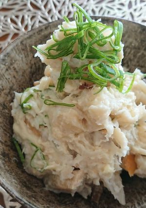 里芋といぶりがっこのサラダ-レシピのメイン写真