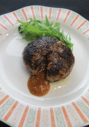 鹿肉の風味たっぷり!! カレーハンバーグ-レシピのメイン写真