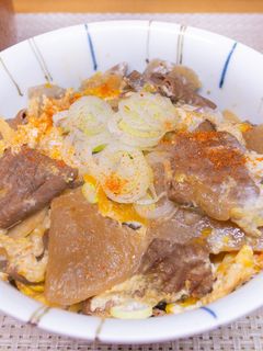 もつ煮の卵とじ丼-レシピのメイン写真