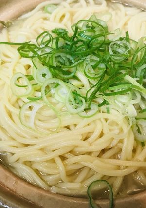 鶏もも肉と白菜の豆乳ラーメン鍋-レシピのメイン写真