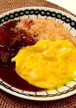 オムライスのビーフシチューがけ-レシピのメイン写真