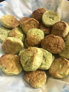 白ごまと抹茶色のクッキー-レシピのメイン写真