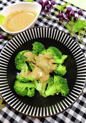 ブロッコリーのマヨネーズ酢味噌-レシピのメイン写真