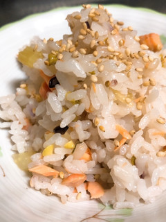 ☆セロリと鮭の炊き込みごはん☆-レシピのメイン写真