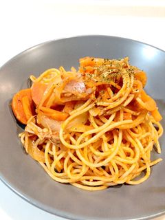 煮込みハンバーグをリメイク♡トマトパスタ-レシピのメイン写真