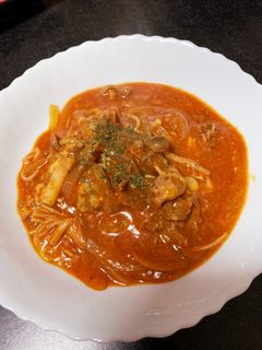 きのこと牛肉のトマトジュースチーズ煮込み-レシピのメイン写真