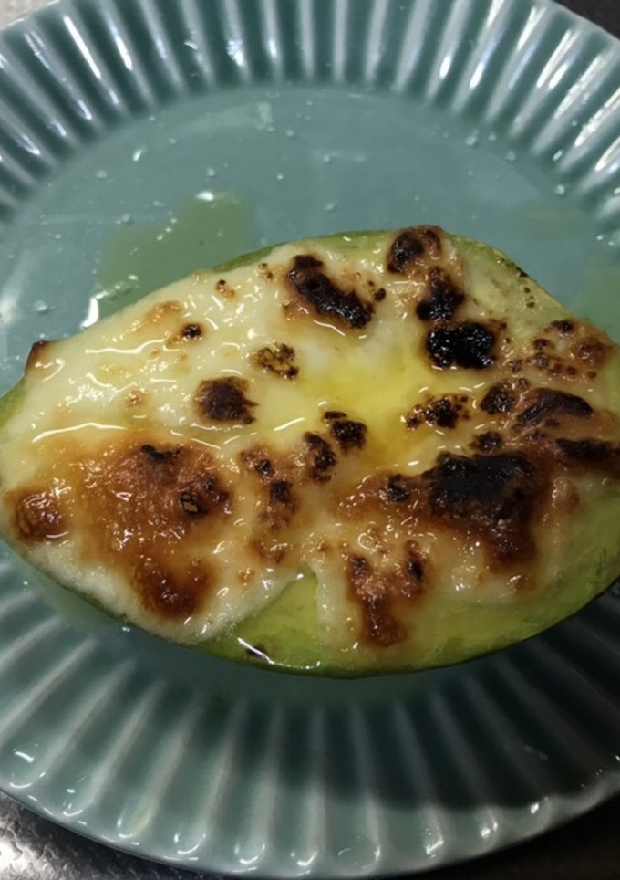簡単 アボカドのチーズ焼き-レシピのメイン写真