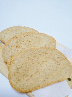 ヘルシーな基本の食パン-レシピのメイン写真