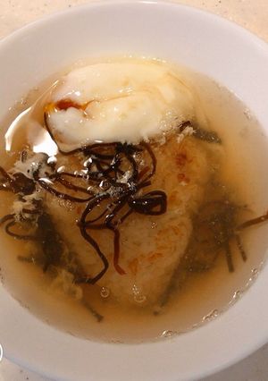 焼きおにぎりと温玉の、出汁茶漬け！-レシピのメイン写真