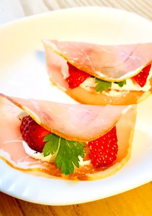 苺とクリチの生ハム巻き♪-レシピのメイン写真