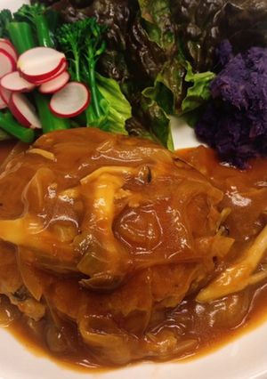 チーズin煮込みハンバーグ-レシピのメイン写真