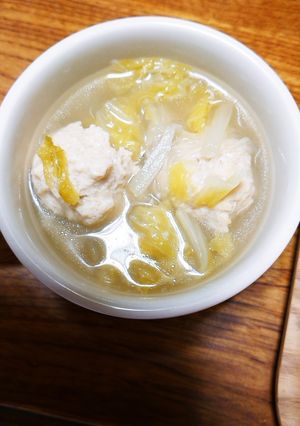 白菜と鶏団子と春雨のスープ-レシピのメイン写真