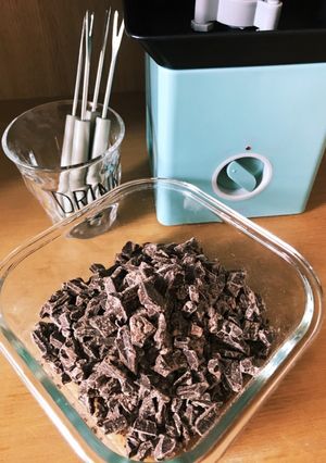 簡単 汚れない ズボラなチョコの砕き方-レシピのメイン写真