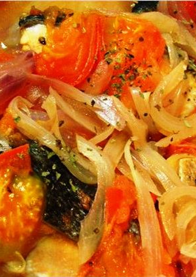 鮭で簡単✿トマトバジルの蒸し煮✿-レシピのメイン写真