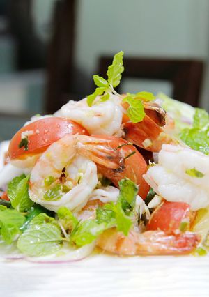 【くまもとの赤】タイ風香草エビサラダ-レシピのメイン写真