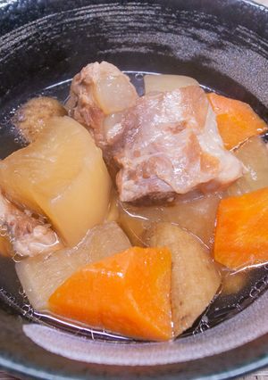 圧力鍋で作る豚軟骨と根菜の煮物-レシピのメイン写真