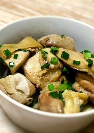 やさしいお出汁の味〜！鶏肉の煮物-レシピのメイン写真