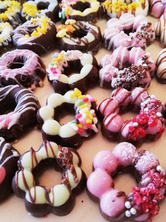 バレンタインに♪可愛すぎるドーナツチョコ-レシピのメイン写真