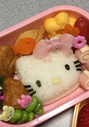 【手抜き・時短】ハローキティ★キャラ弁-レシピのメイン写真