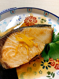 簡単♪ゆず香るぶりの照り焼き-レシピのメイン写真