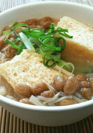 簡単ボリューミー♡栃尾揚げと納豆の味噌汁-レシピのメイン写真
