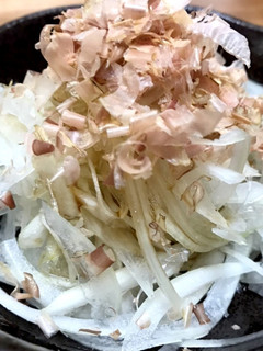 玉葱のスライス鰹節のせ-レシピのメイン写真
