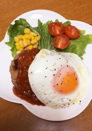 ロコモコ風☆目玉焼きハンバーグ-レシピのメイン写真