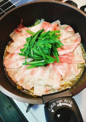 キャベツと豚バラ肉でスタミナ鍋-レシピのメイン写真