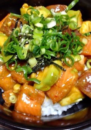 まぐろサーモンとアボカドのユッケ丼-レシピのメイン写真