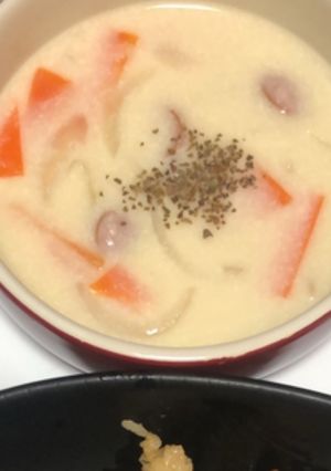 家にある食材で簡単！あったかミルクスープ-レシピのメイン写真