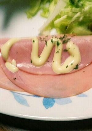 ハムにマヨネーズをプラス➕(^q^)☺⛄-レシピのメイン写真