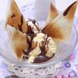 パリパリペッパーチーズ&チョコがけアイス