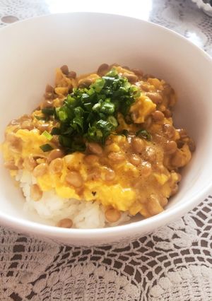 簡単！夜食！朝食に！トロトロ卵納豆ご飯-レシピのメイン写真