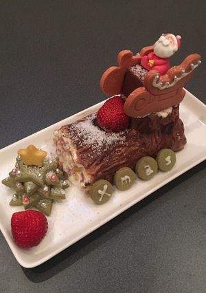 フルーツ入り！ビュッシュドノエル-レシピのメイン写真