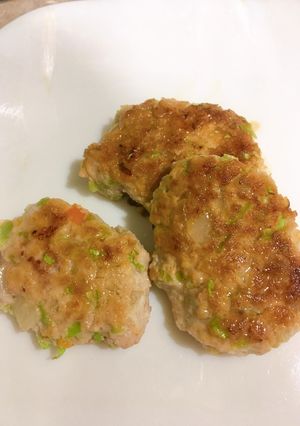［離乳食後期〜］あり合わせ食材ハンバーグ-レシピのメイン写真
