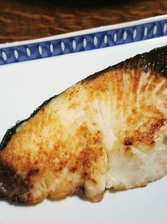 ぶりのガーリックステーキ-レシピのメイン写真