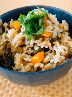 ツナ缶と塩昆布の炊き込みご飯-レシピのメイン写真