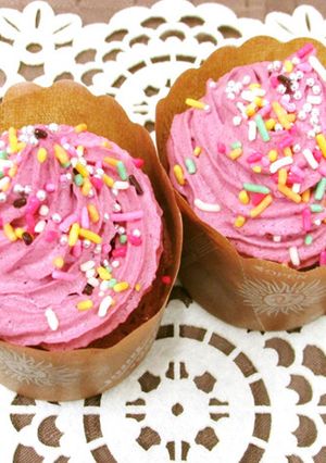 ビーツパウダーのポップなカップケーキ♪-レシピのメイン写真