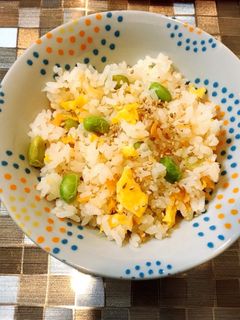 ☆焼き鮭と炒り卵枝豆の混ぜご飯-レシピのメイン写真